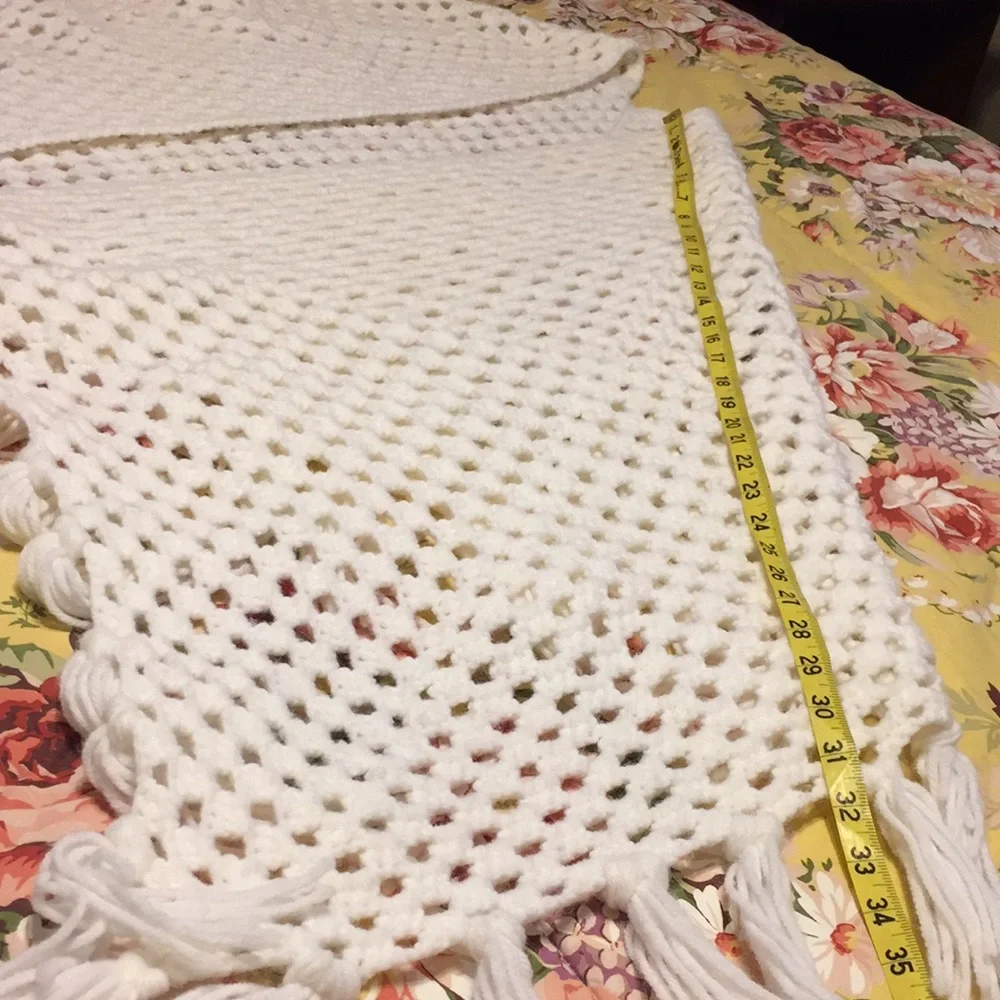 Vintage Handmade Crocheted White Shawl w/ Fringe - Picture 8 of 12